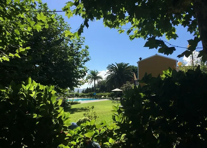 Casas Do Monte Santo Antonio (Sao Miguel)